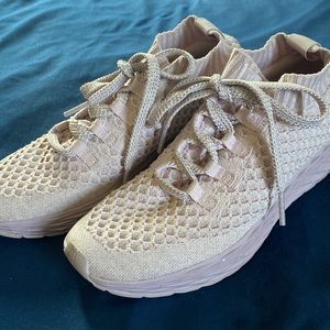 NOBULL shoes, women’s 9